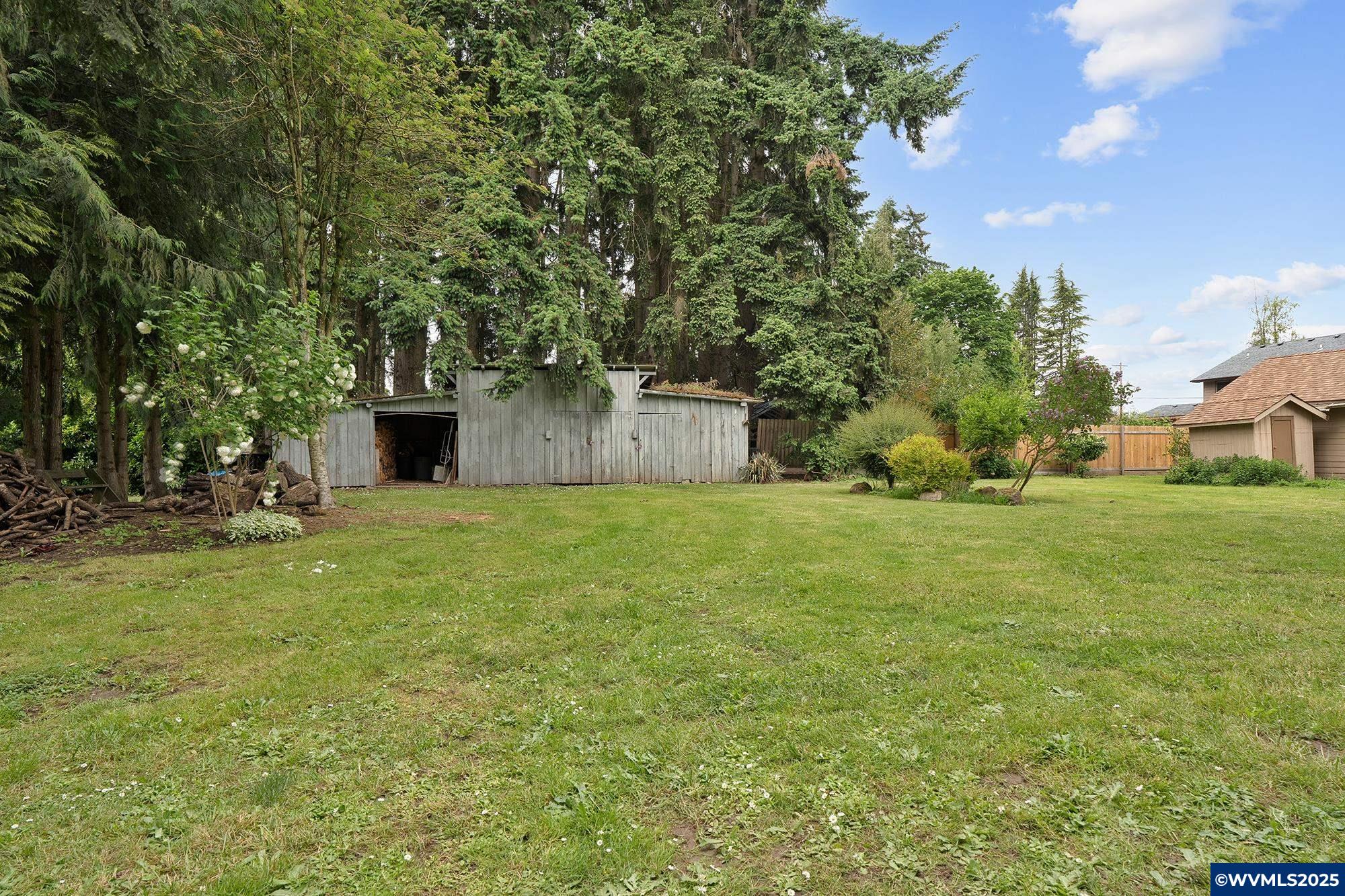 1735 Pine St, Silverton, OR, 97381