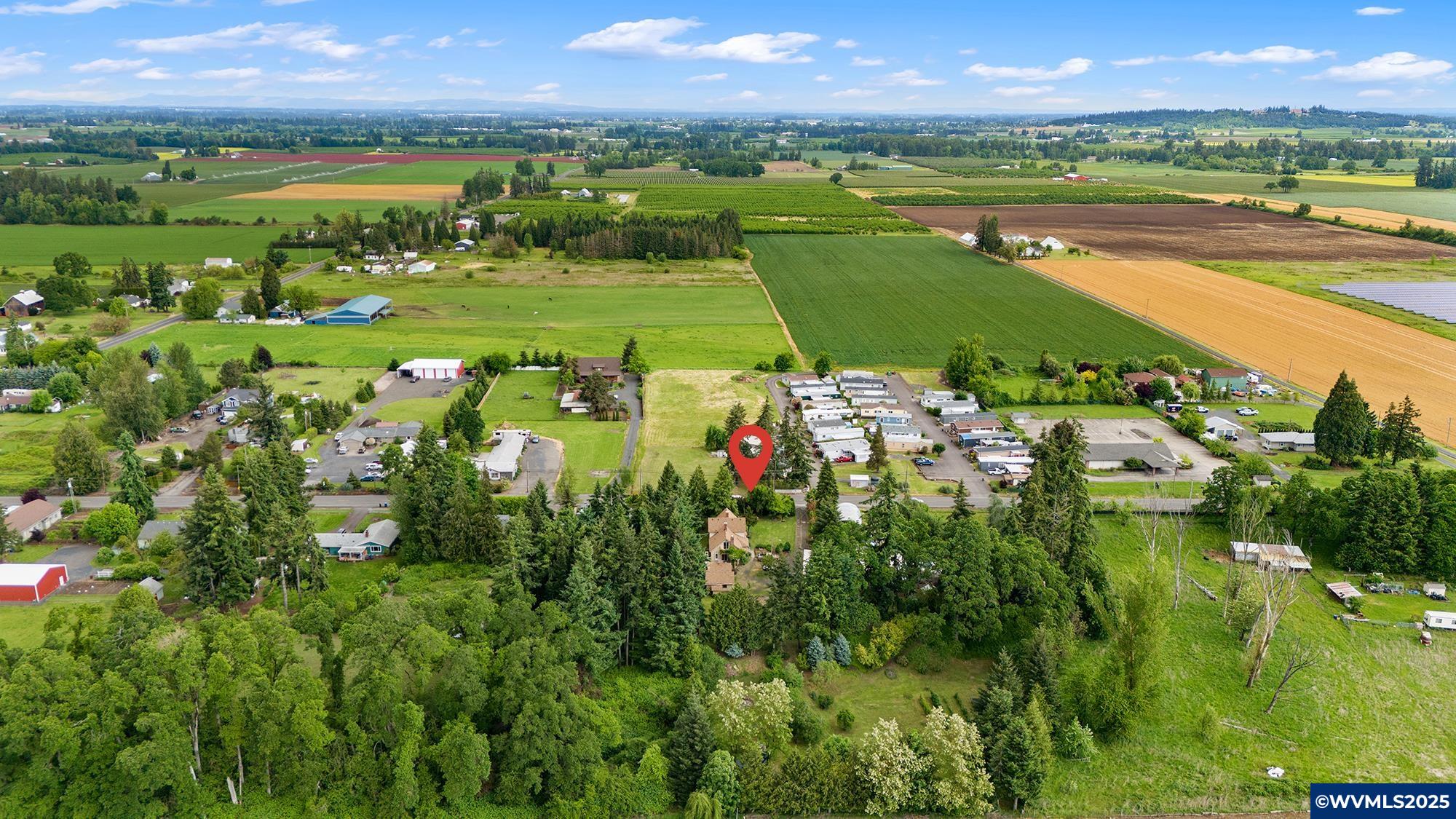 1735 Pine St, Silverton, OR, 97381