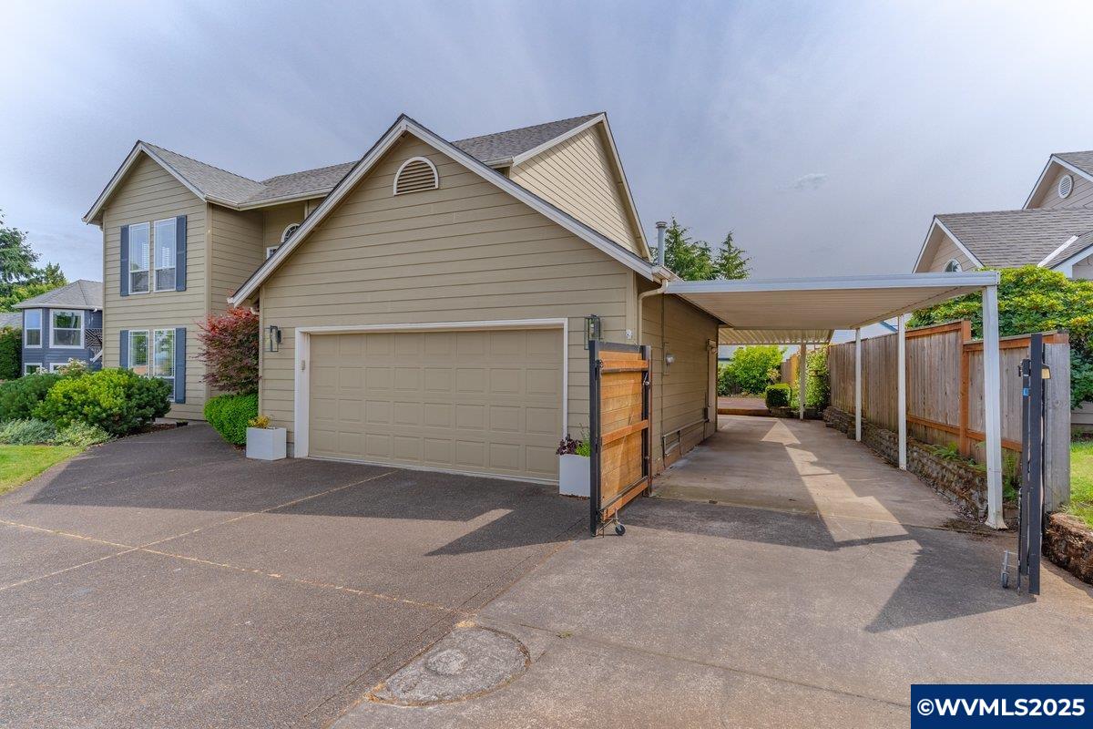 5461 Monterey Dr