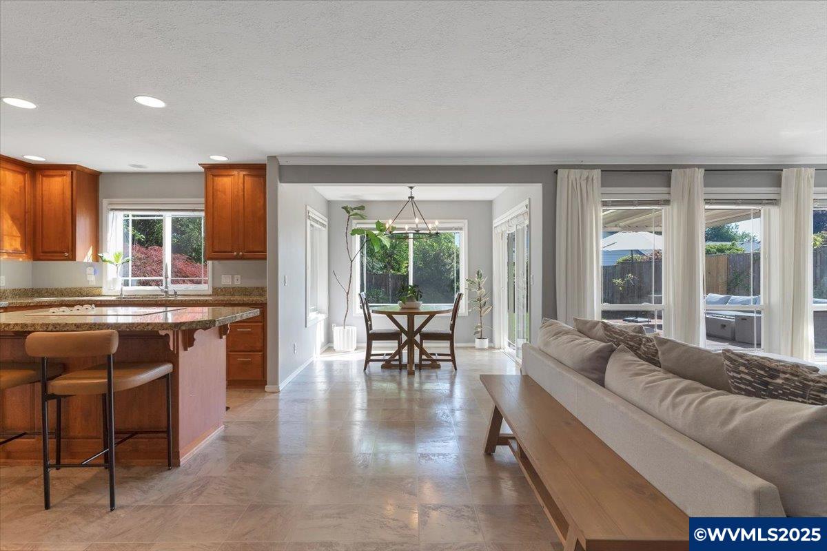 5461 Monterey Dr