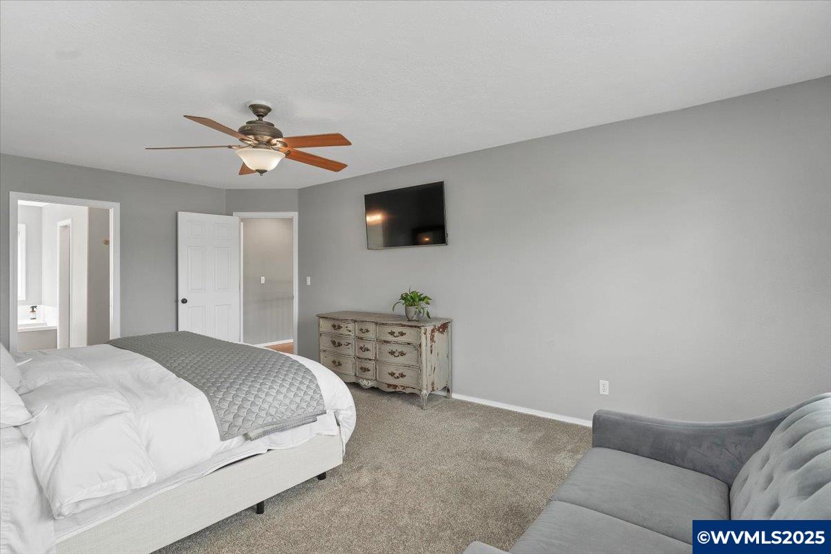 5461 Monterey Dr