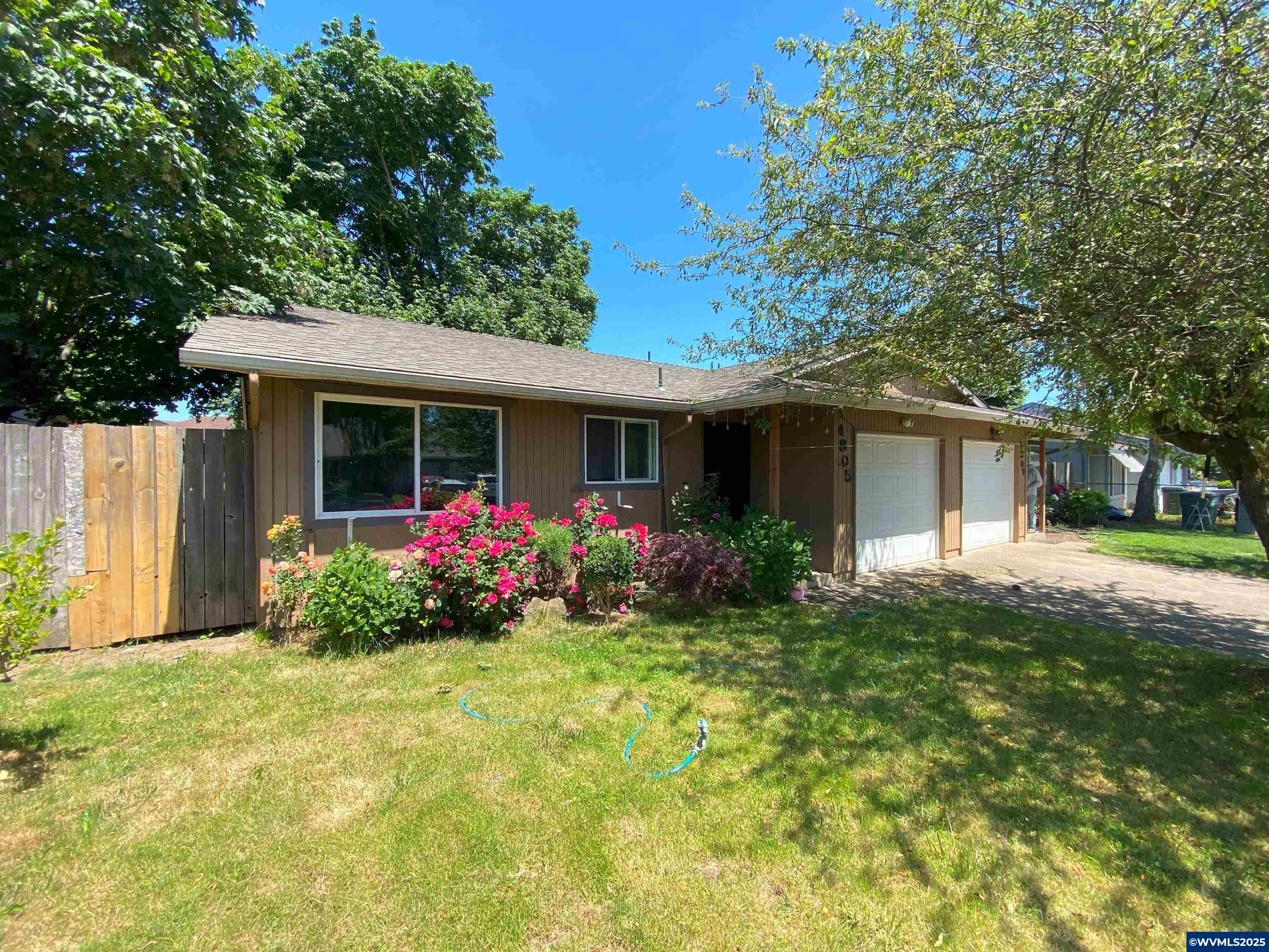 4805 Buffalo (& 4807) Dr SE