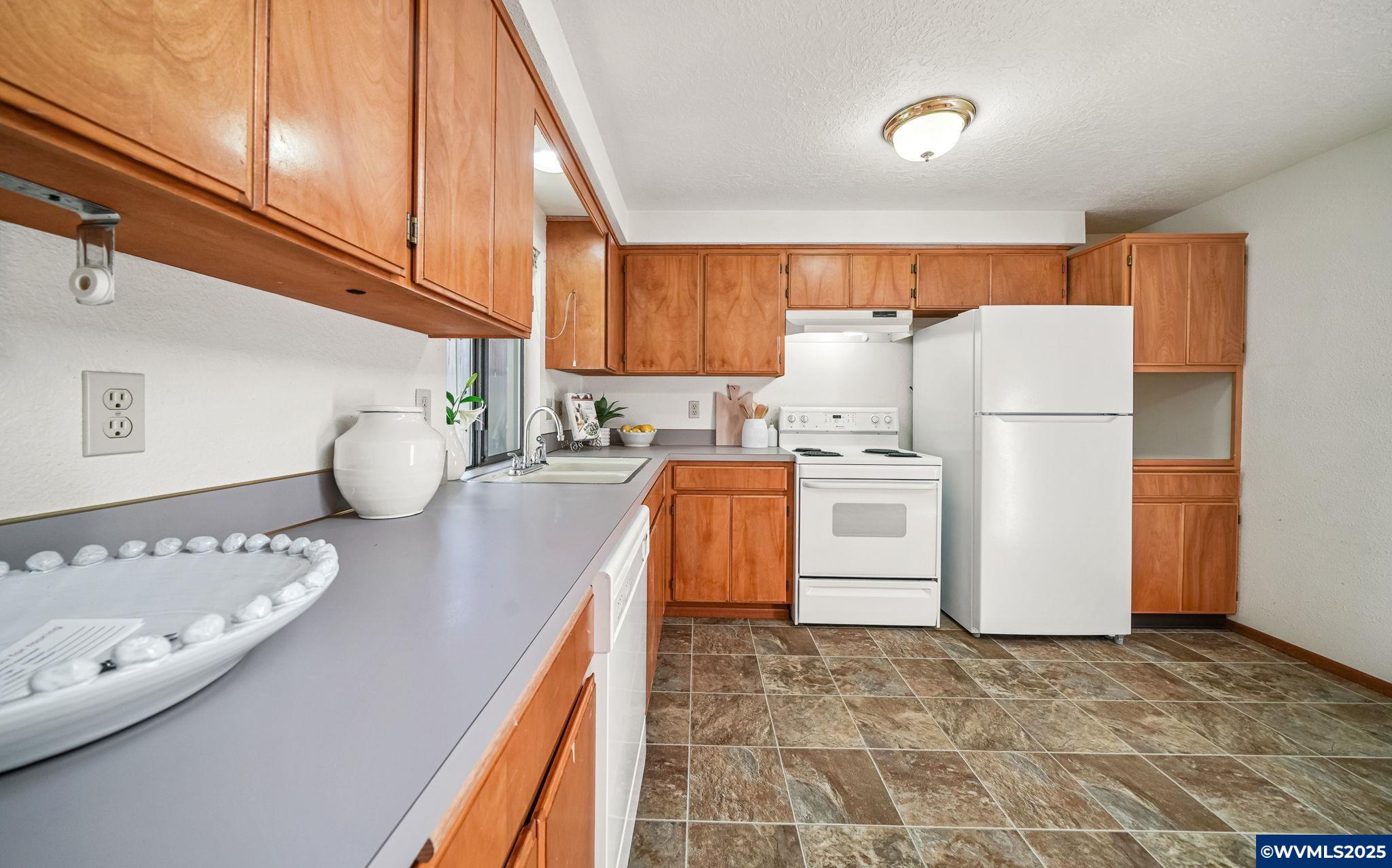 1940 Fabry Rd SE