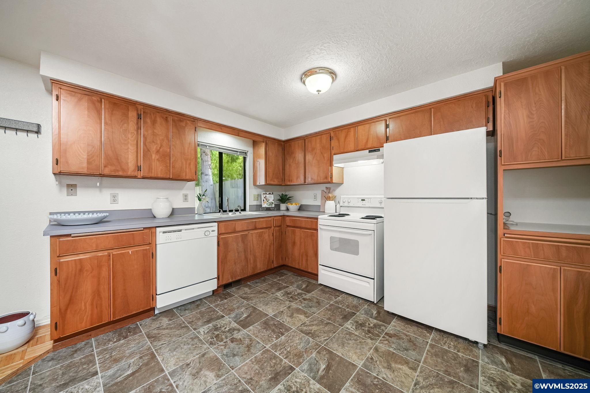 1940 Fabry Rd SE