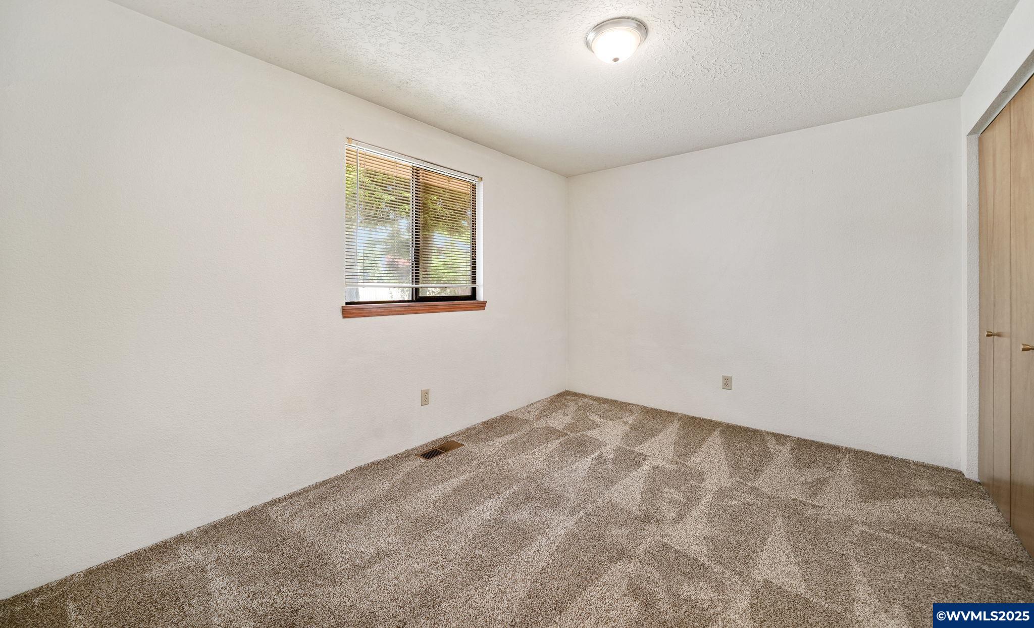 1940 Fabry Rd SE