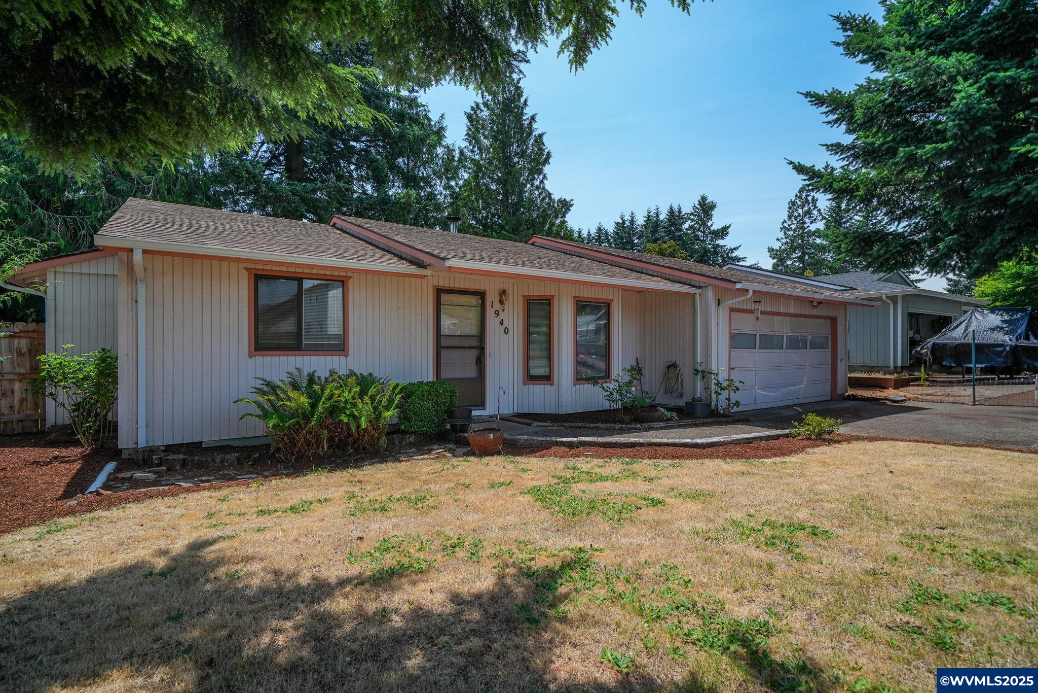 1940 Fabry Rd SE