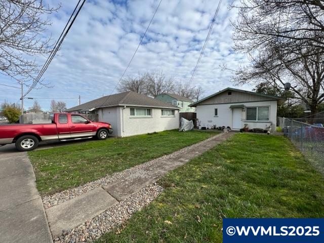 1815 Elm (-1835) St SW