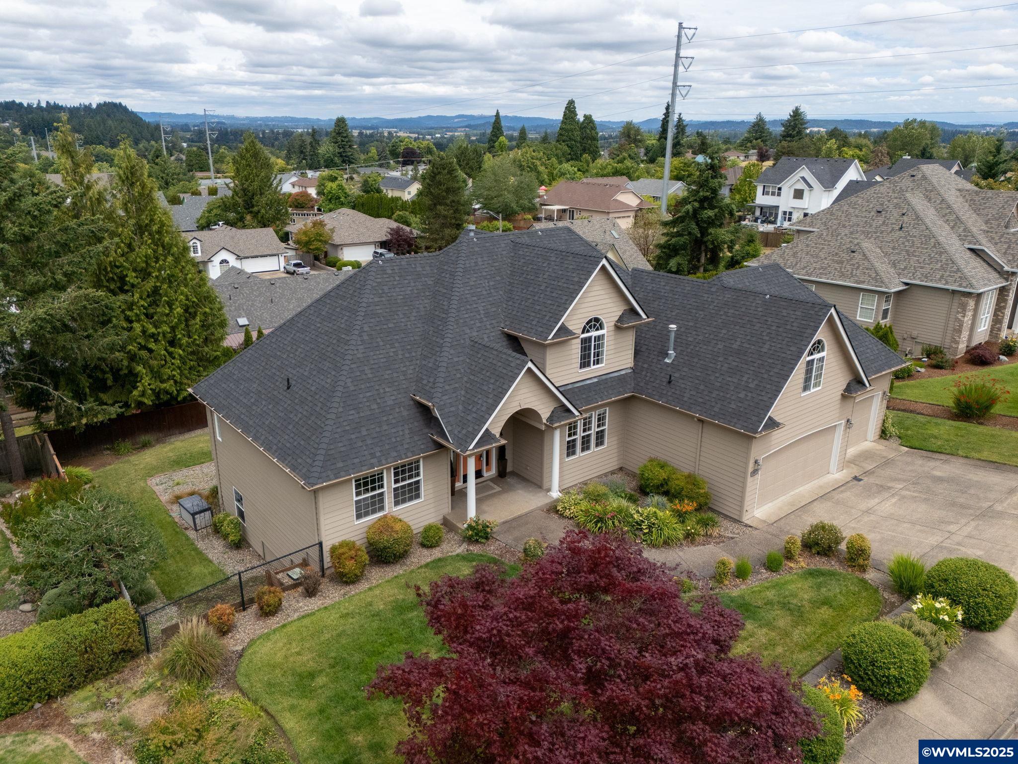 1977 Penrose Av NW
