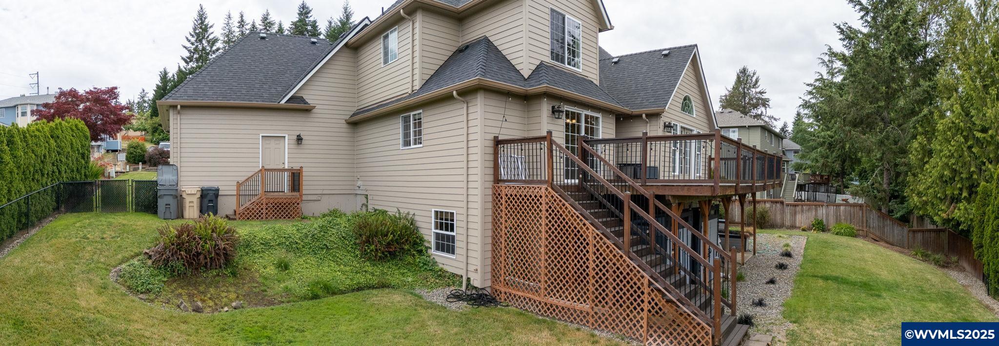 1977 Penrose Av NW
