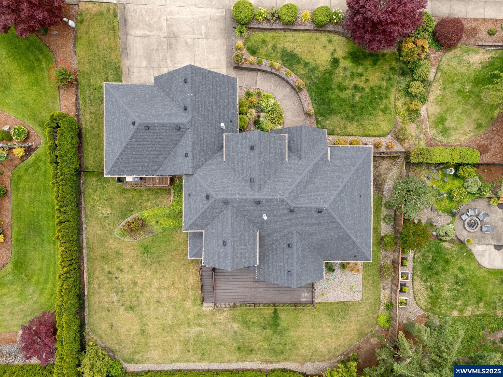 1977 Penrose Av NW