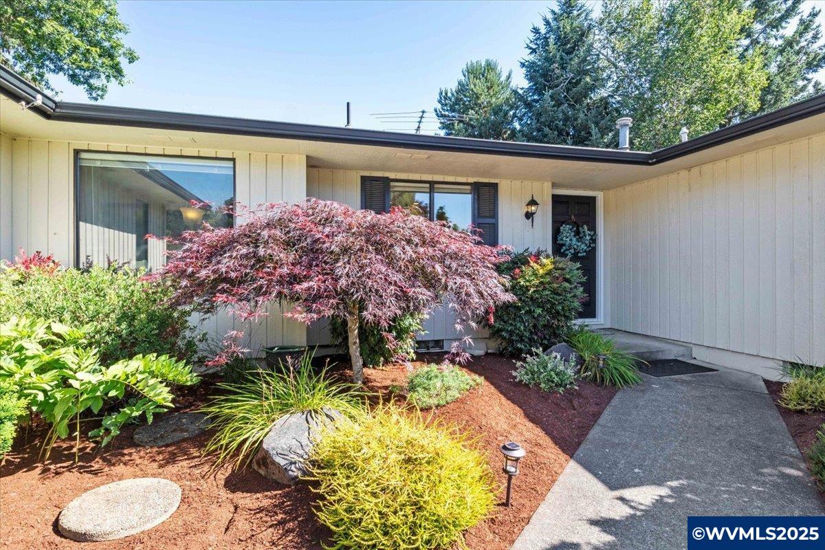 1386 Spyglass Ct SE