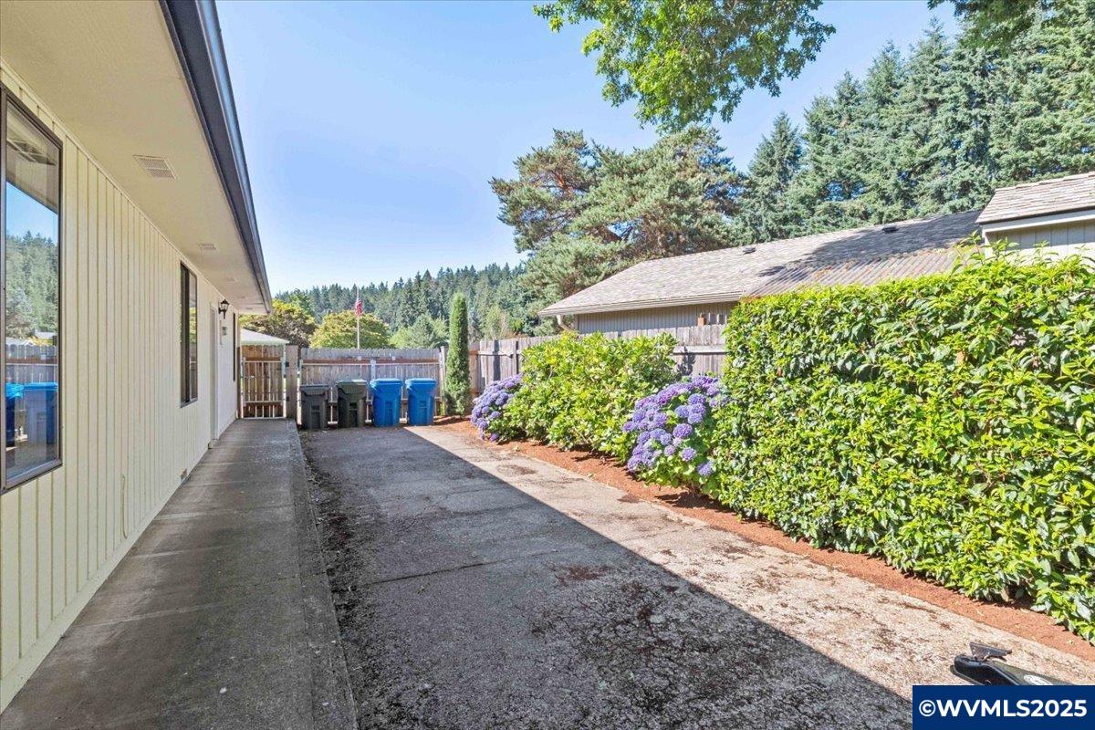 1386 Spyglass Ct SE