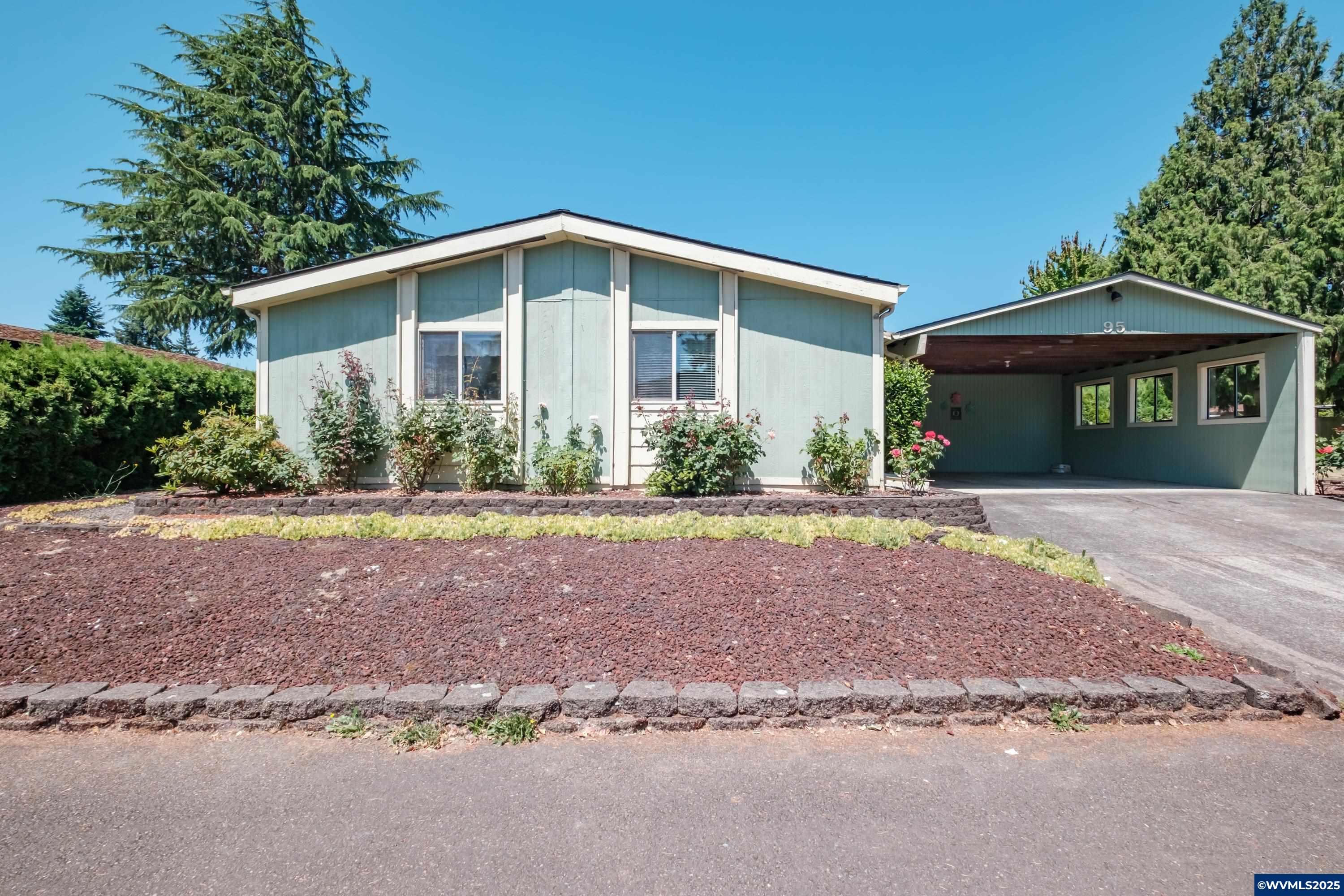3800 Mountain View Dr SE