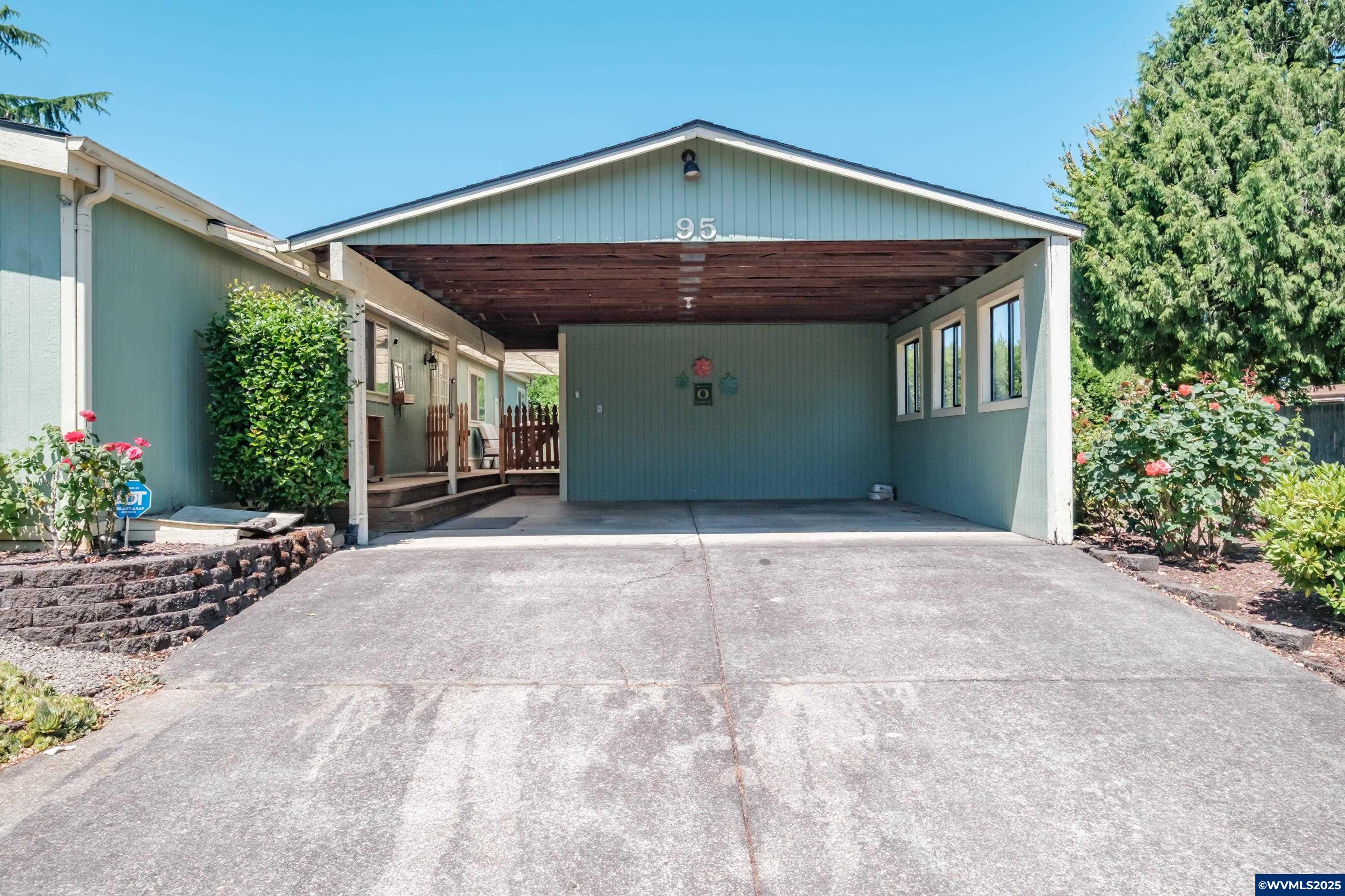 3800 Mountain View Dr SE