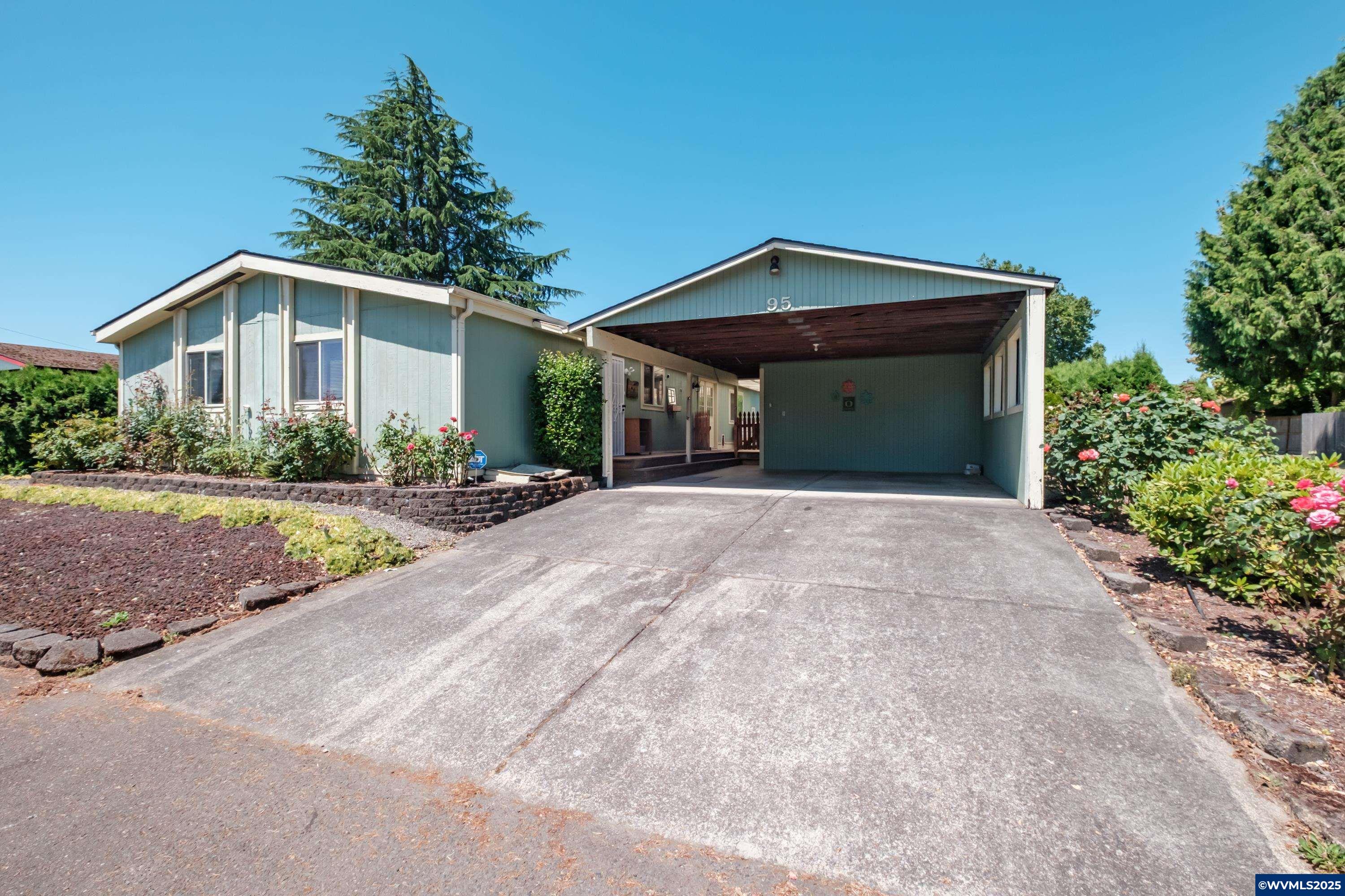 3800 Mountain View Dr SE
