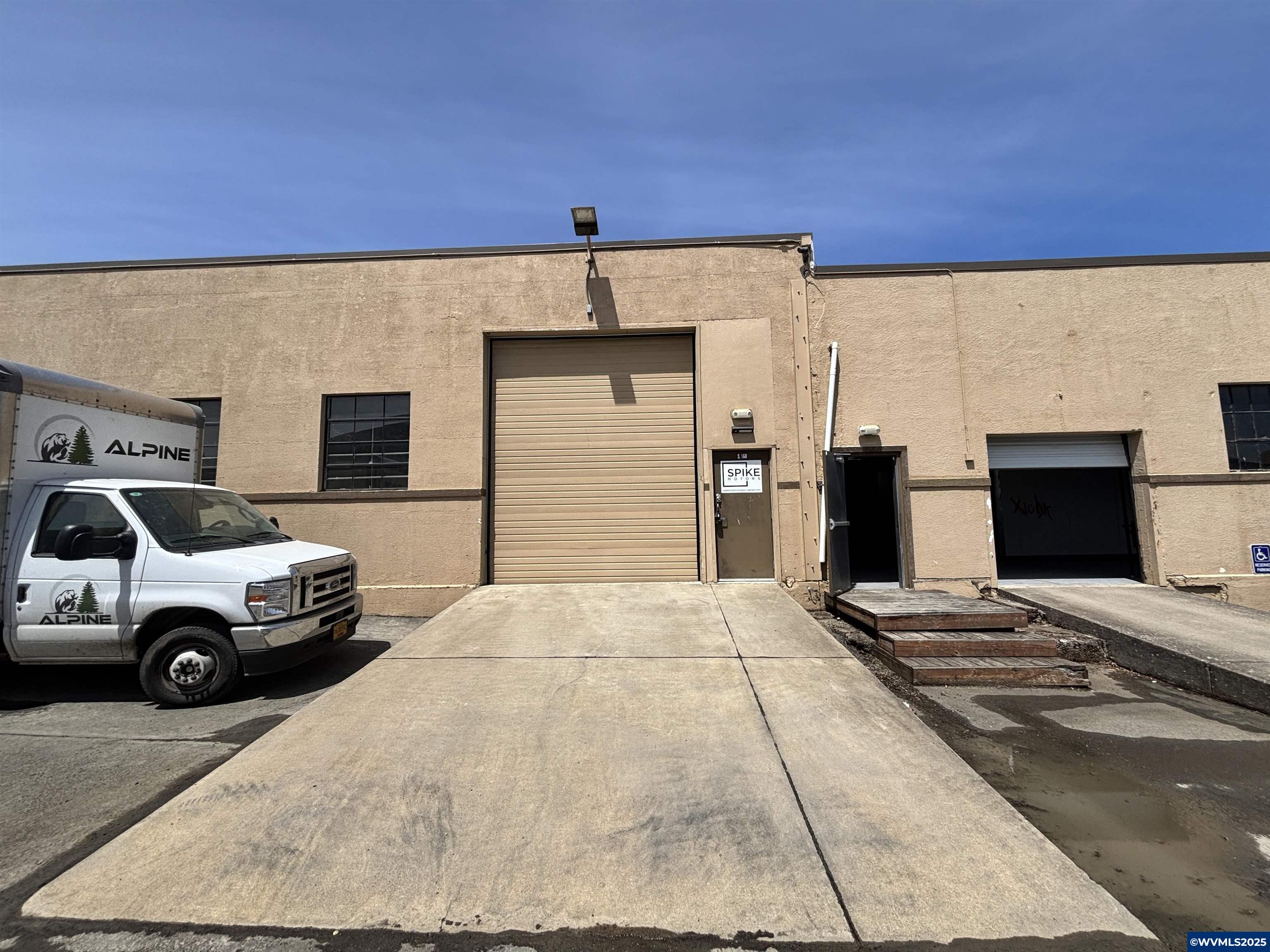 576 Patterson (160) St NW