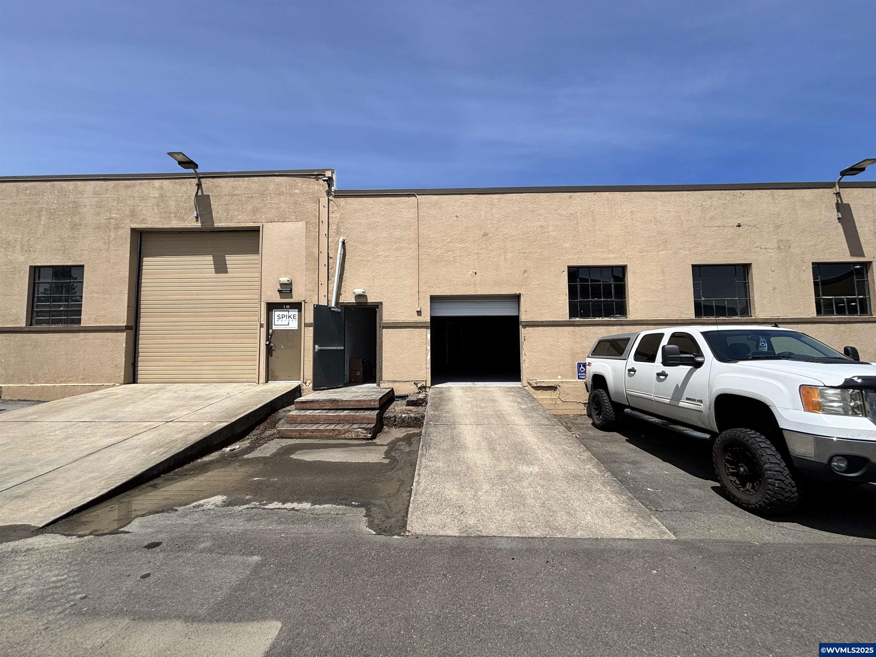 576 Patterson (160) St NW