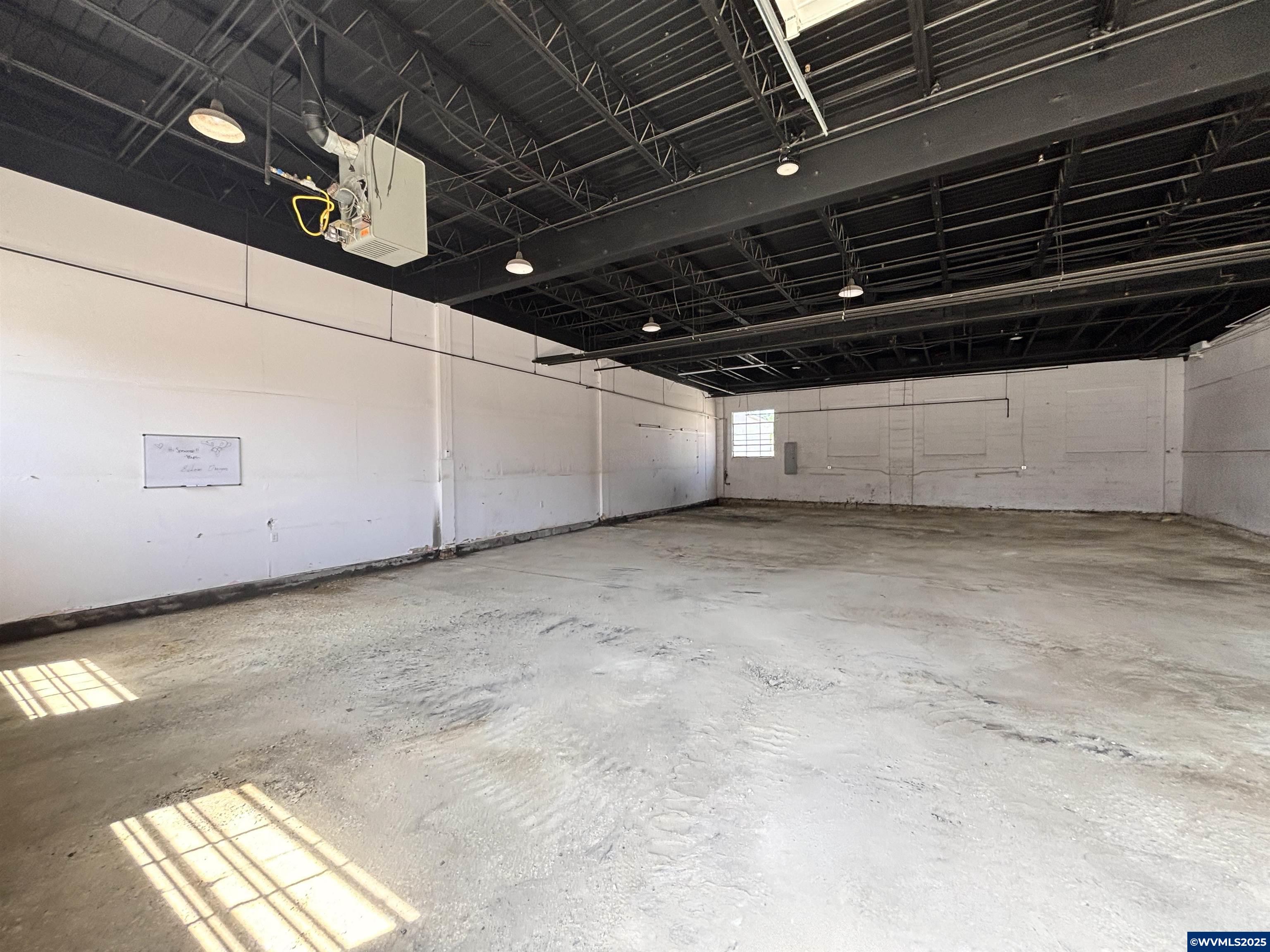 576 Patterson (160) St NW