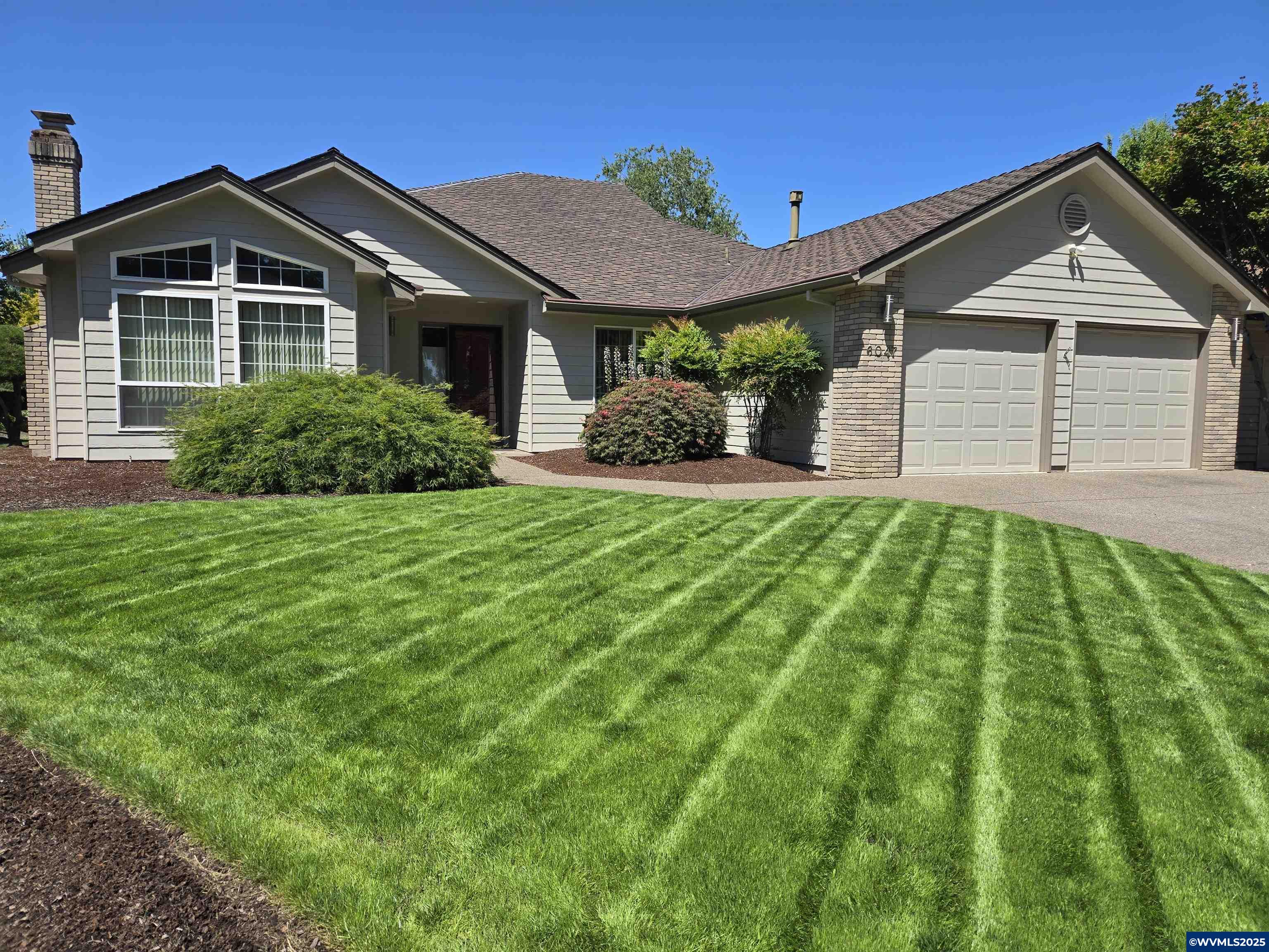 1735 Pine St, Silverton, OR, 97381