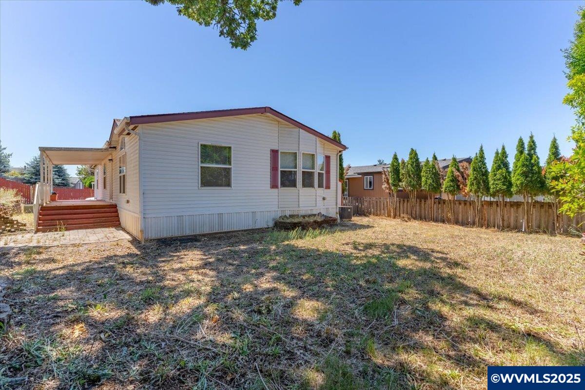 2000 SE Robbins Ln