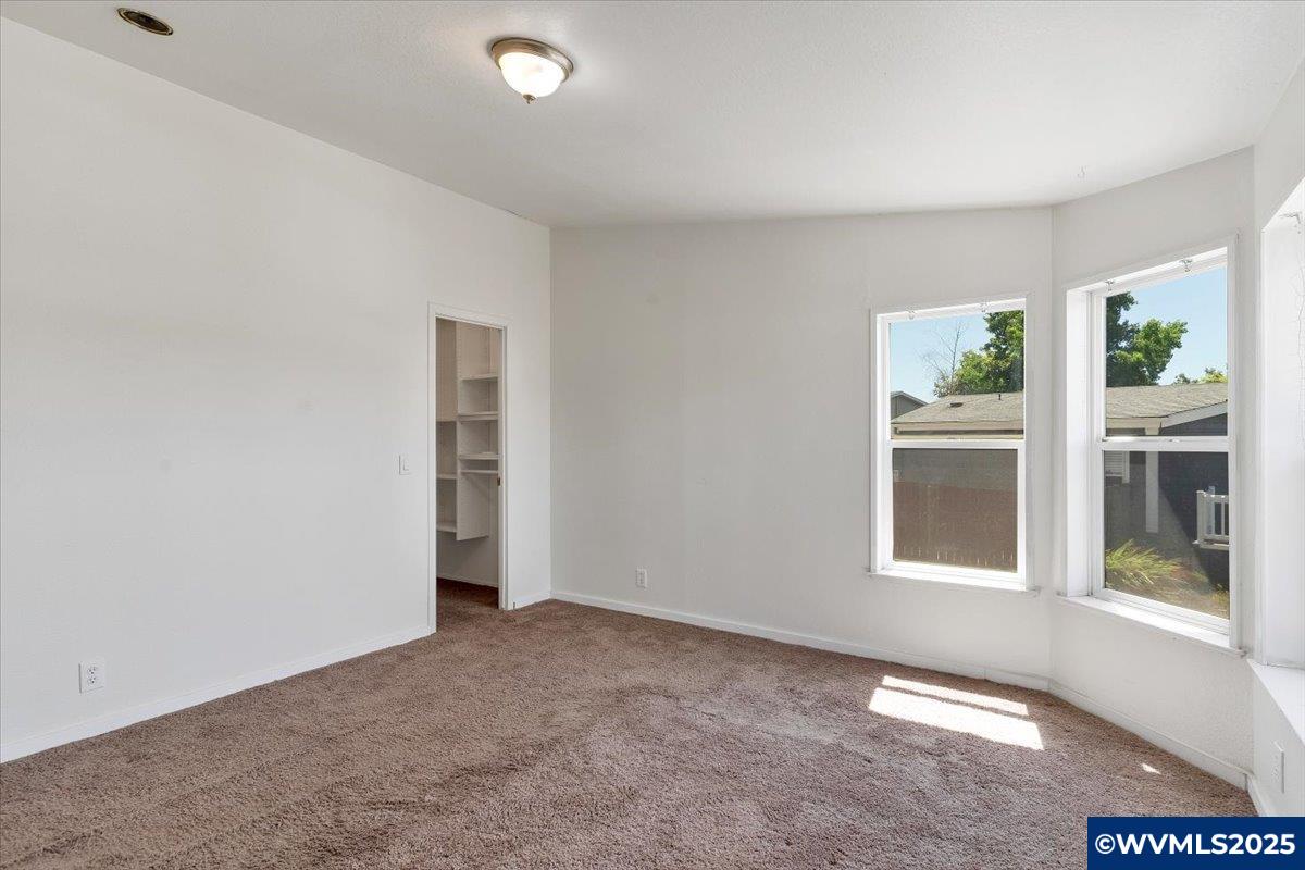 2000 SE Robbins Ln