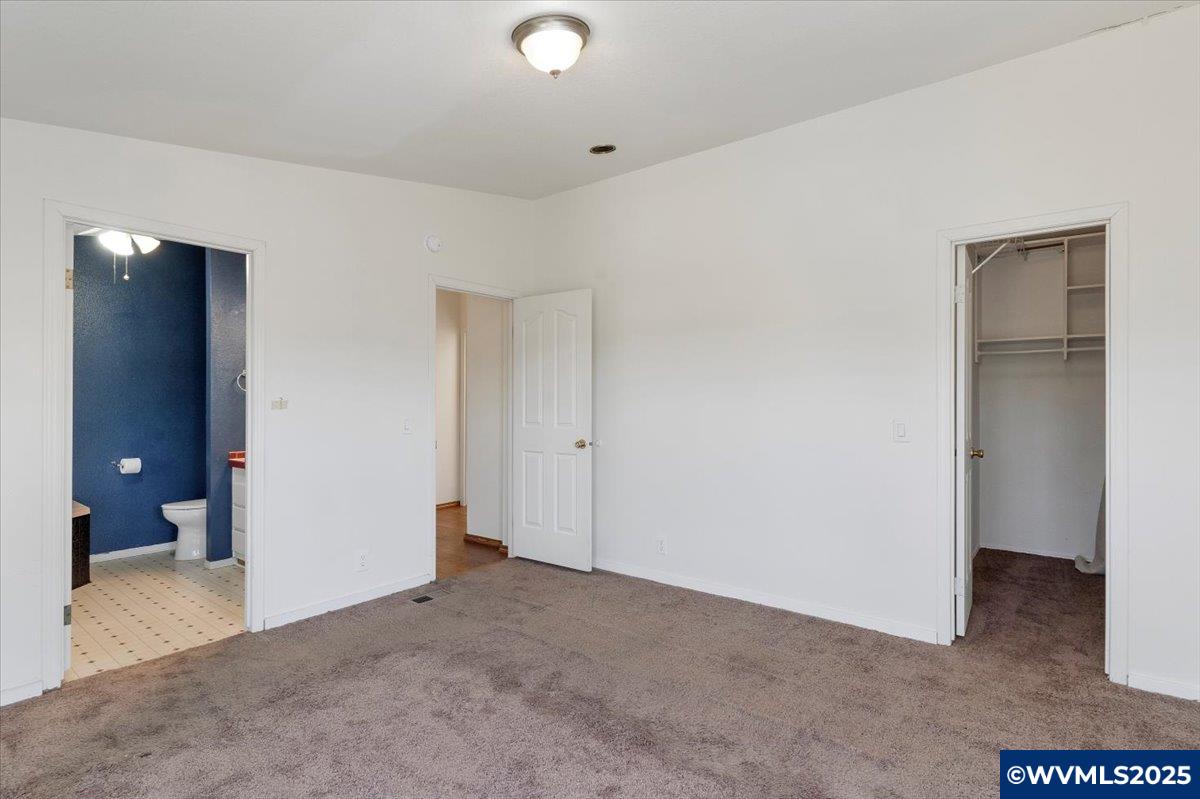 2000 SE Robbins Ln