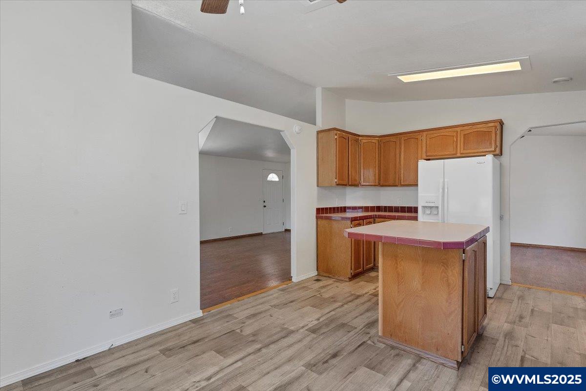 2000 SE Robbins Ln