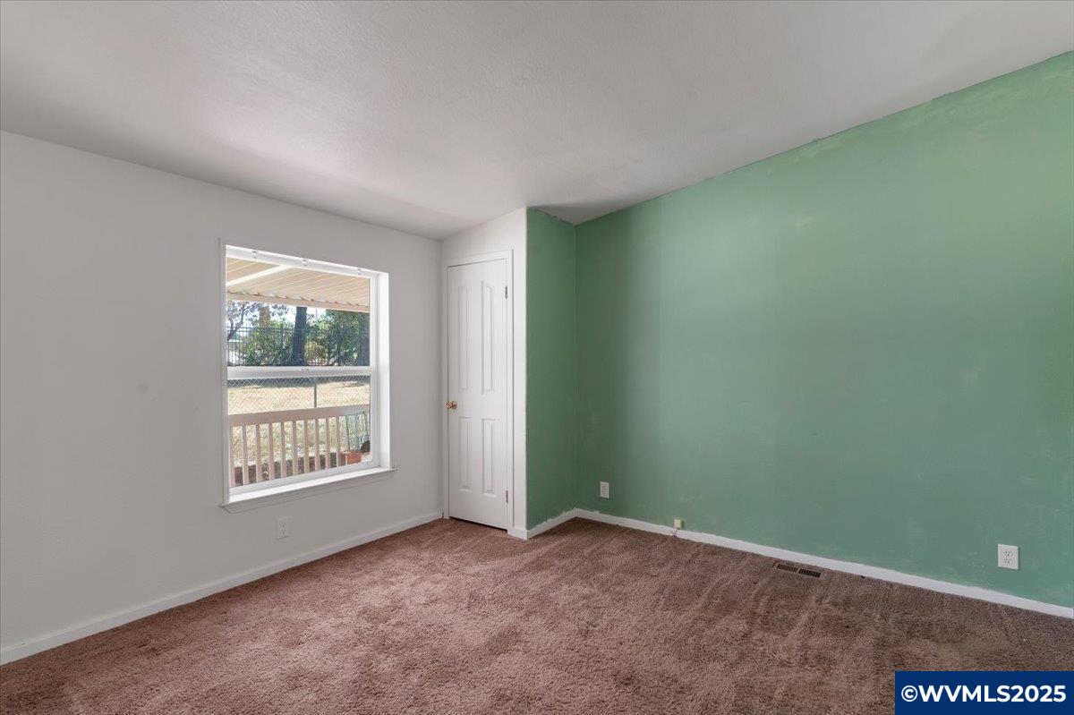 2000 SE Robbins Ln