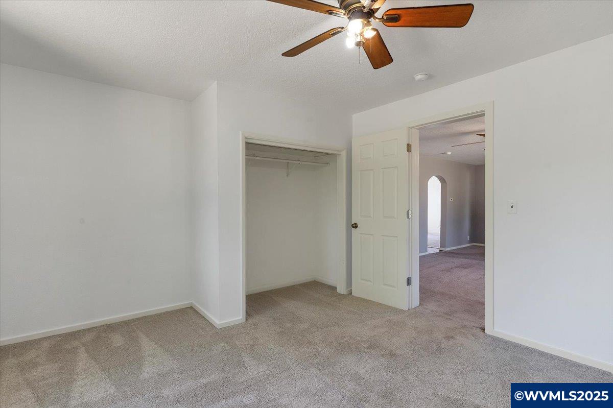 13203 Gaffney Ln