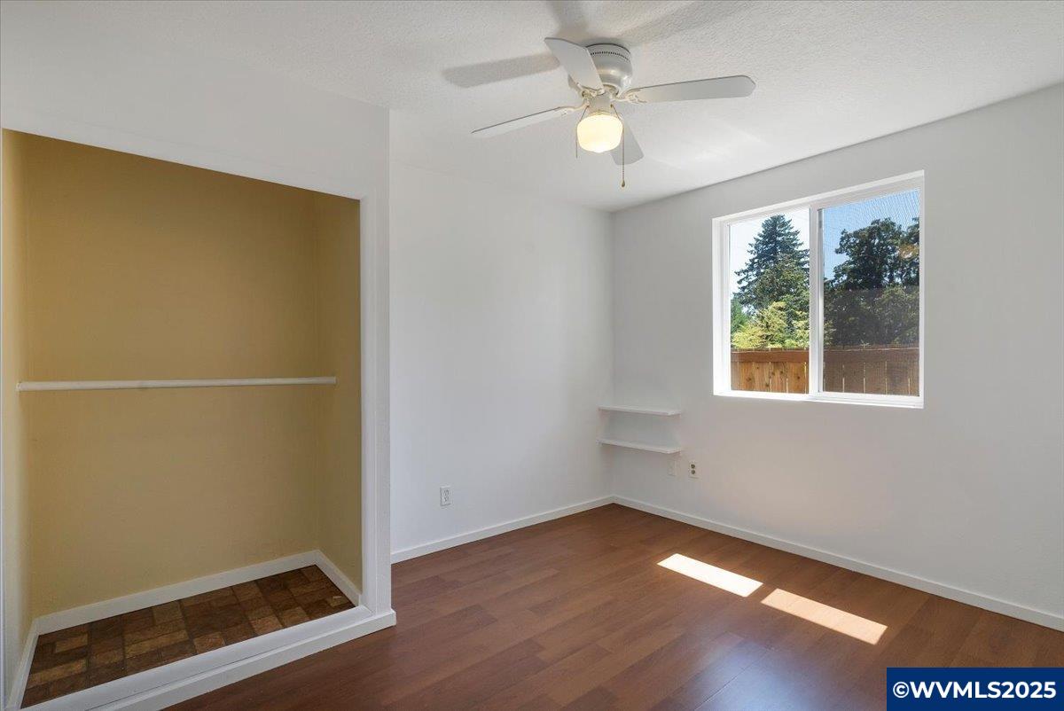 13203 Gaffney Ln