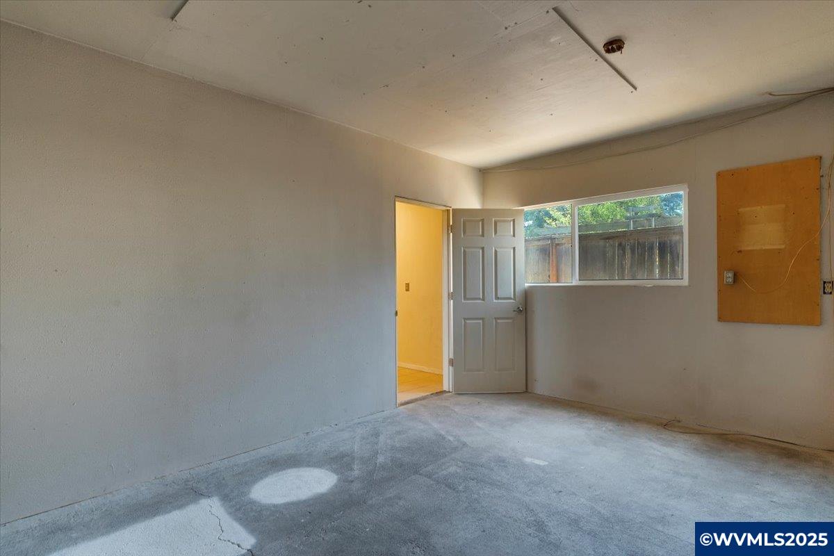 13203 Gaffney Ln