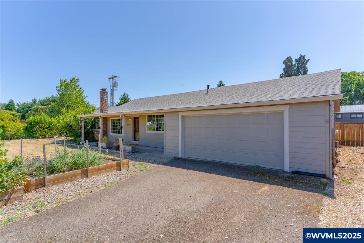 13203 Gaffney Ln