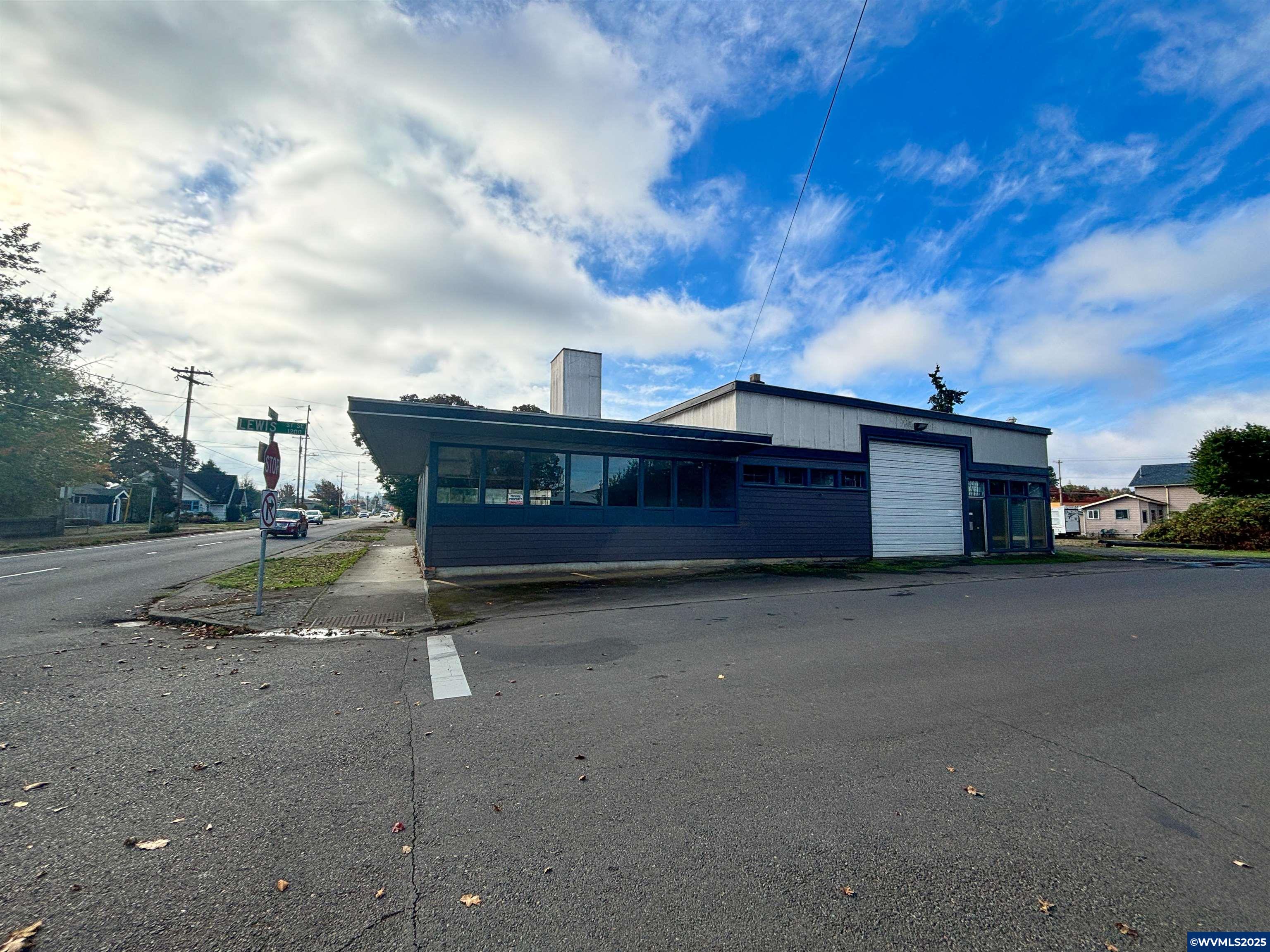 1515 13th St SE