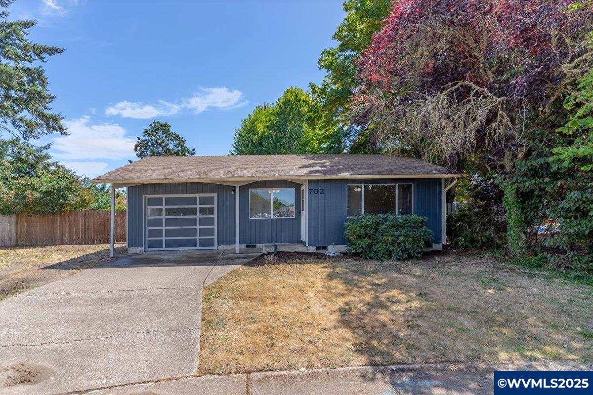 Opportunity knocks with this 3 bed, 1 bath home in Lebanon. With 1024 sq ft this tucked away property is priced UNDER market value and ready for your personal touch. Features include RV parking, hot tub and a huge backyard perfect for entertaining or future projects. Ideal for investors, rental property seekers or first time buyers. Come make this house your home!