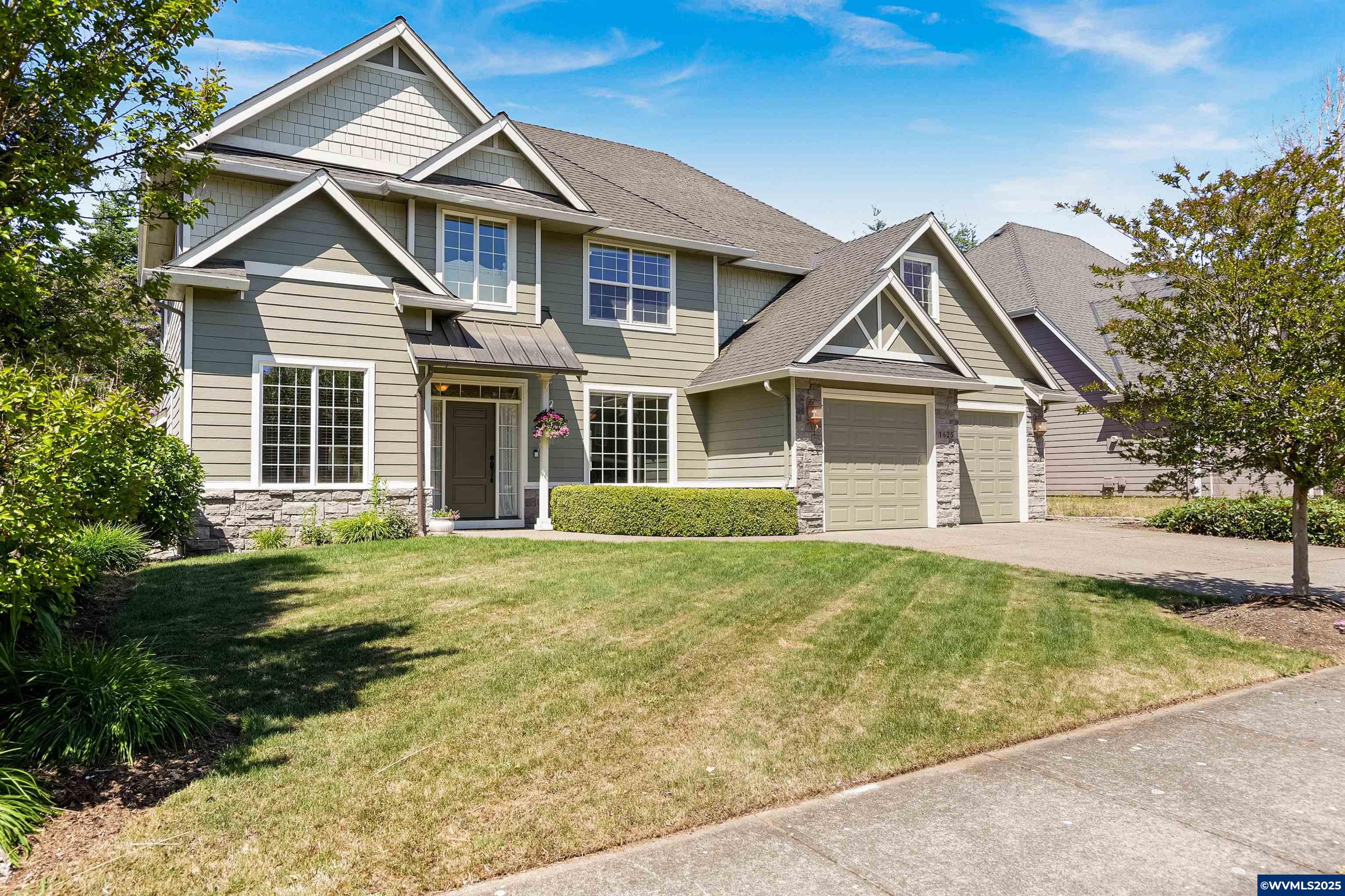 1735 Pine St, Silverton, OR, 97381