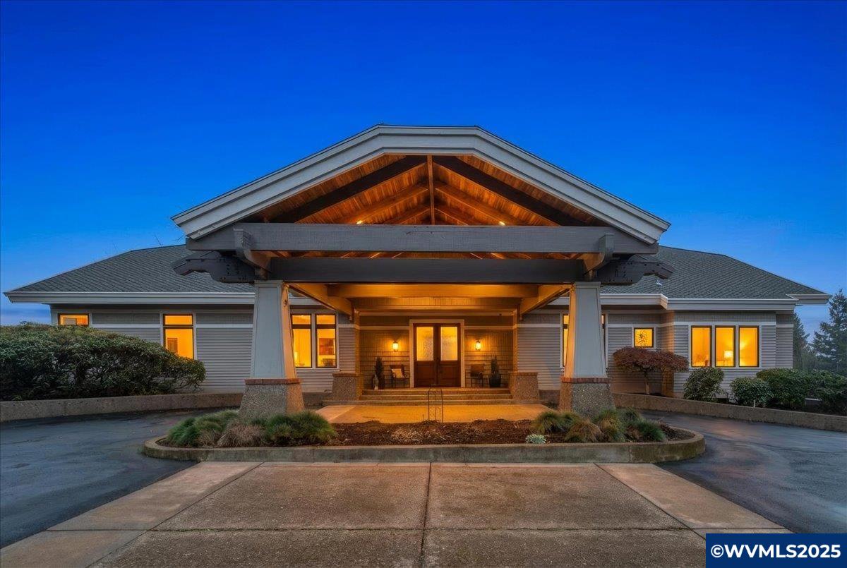 3252 Mt Kuebler Dr S