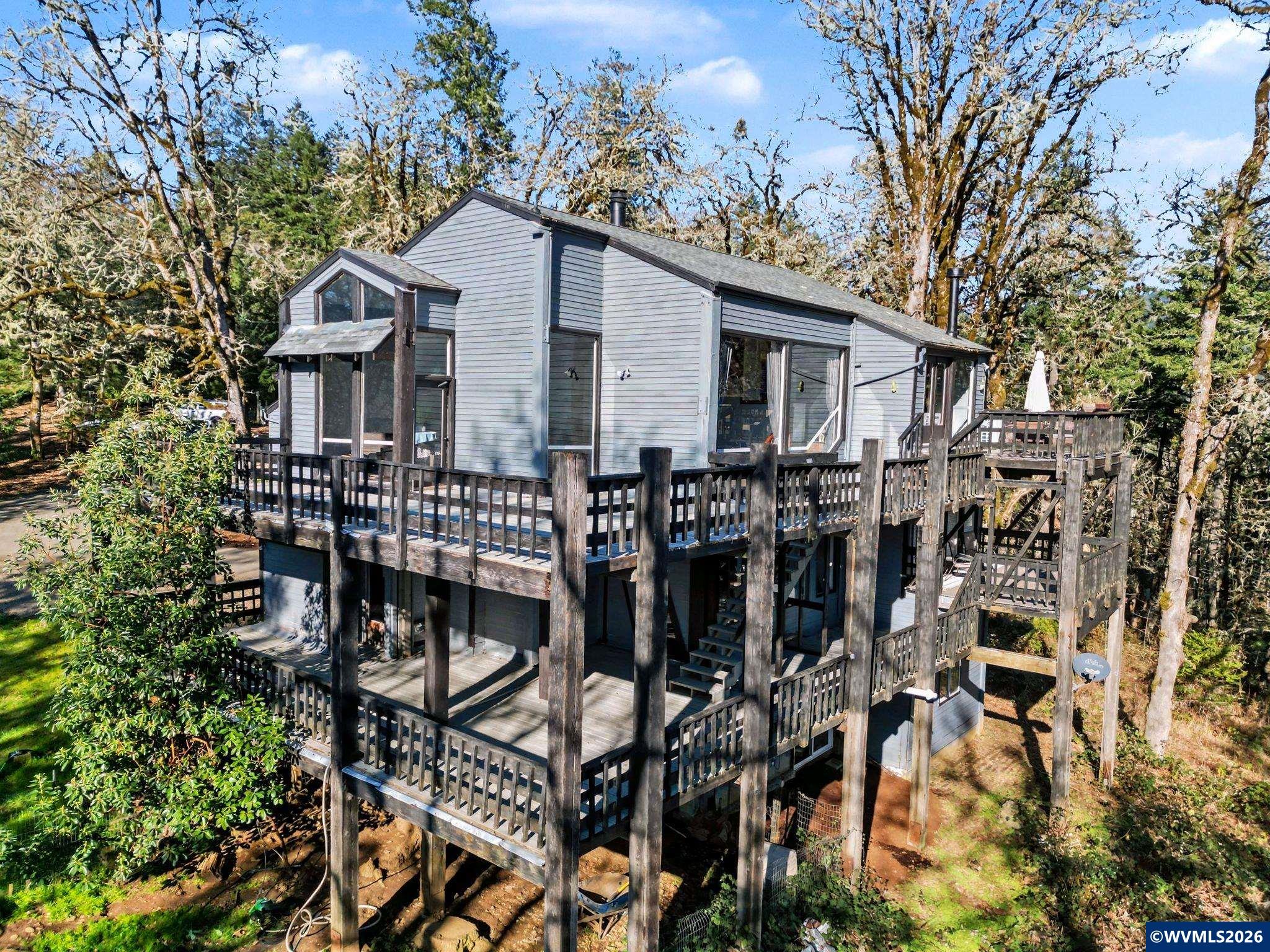 2222 NW Brownly Heights Dr