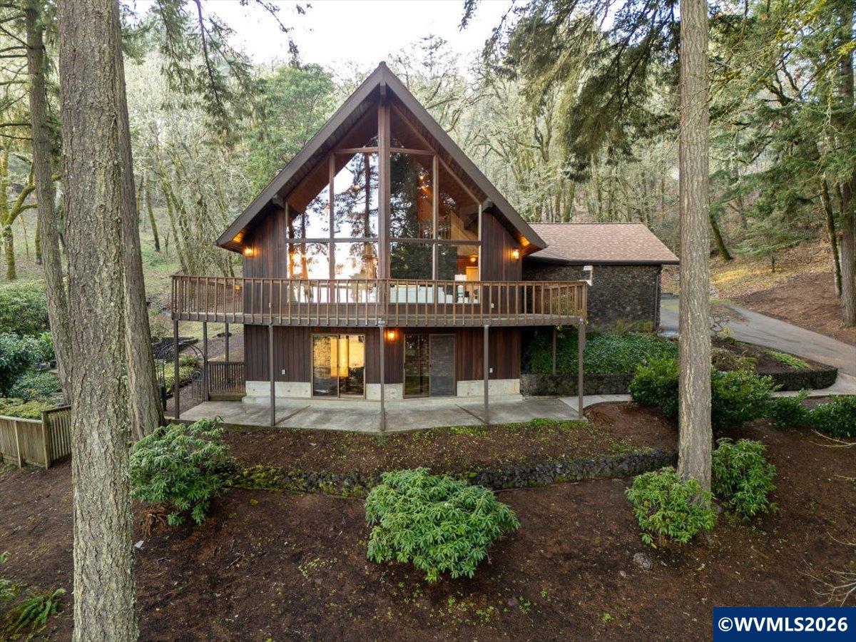 5000 NW Crescent Valley Dr