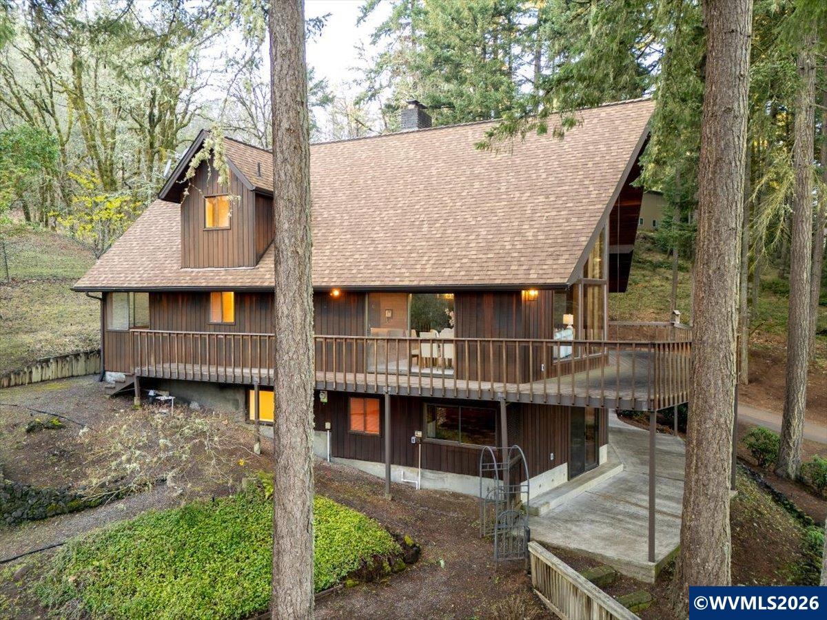 5000 NW Crescent Valley Dr