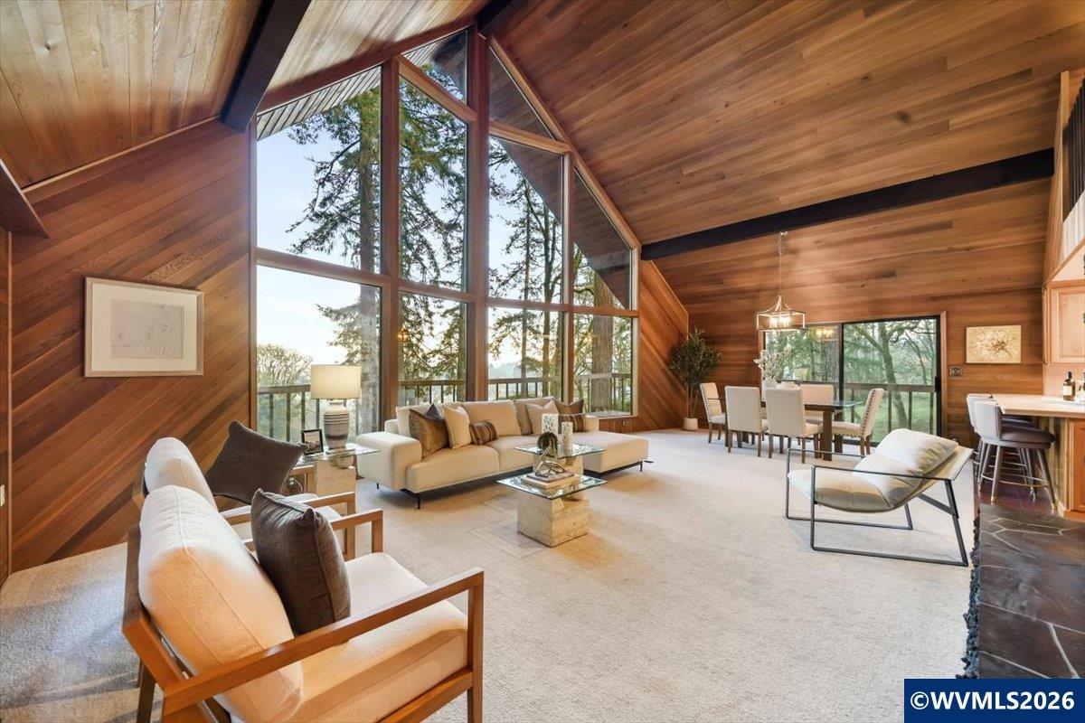 5000 NW Crescent Valley Dr