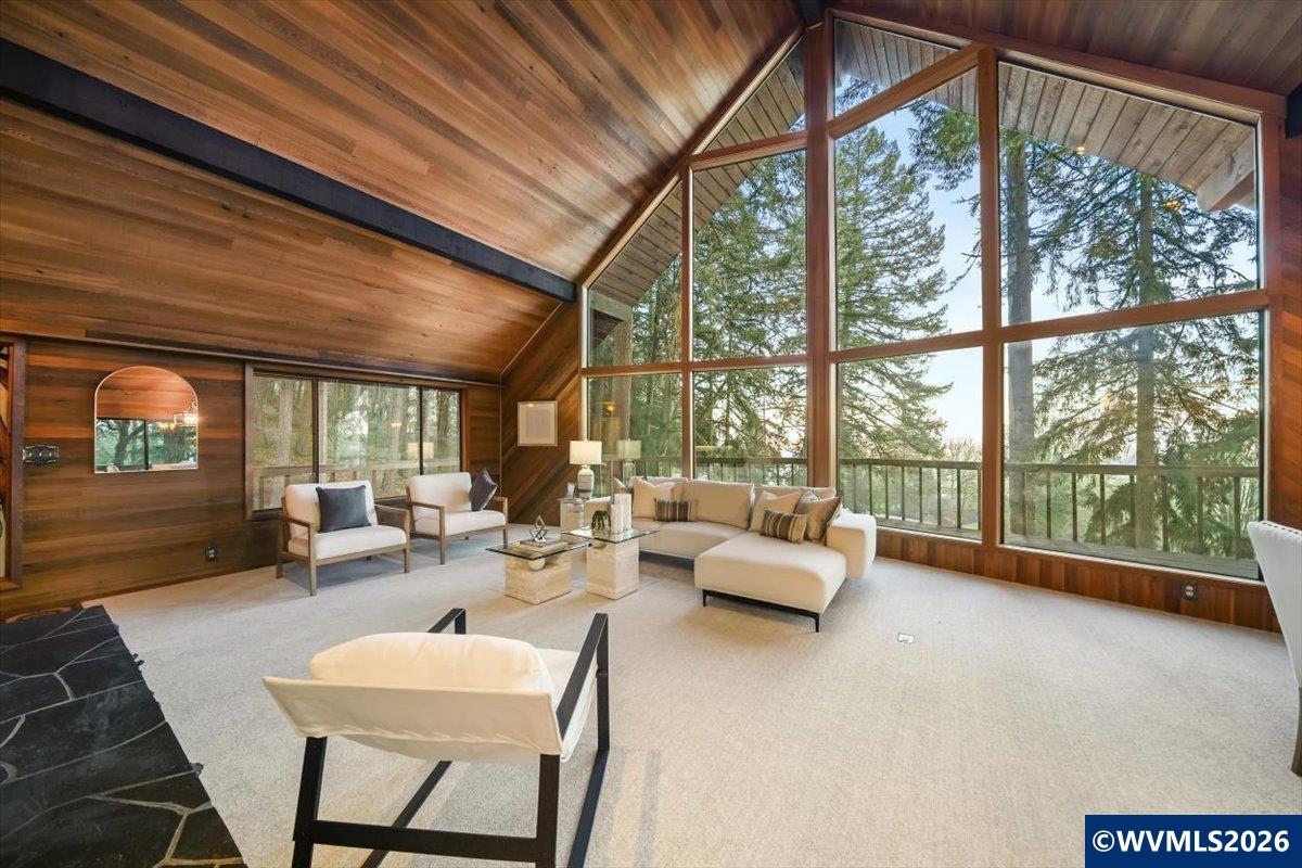 5000 NW Crescent Valley Dr