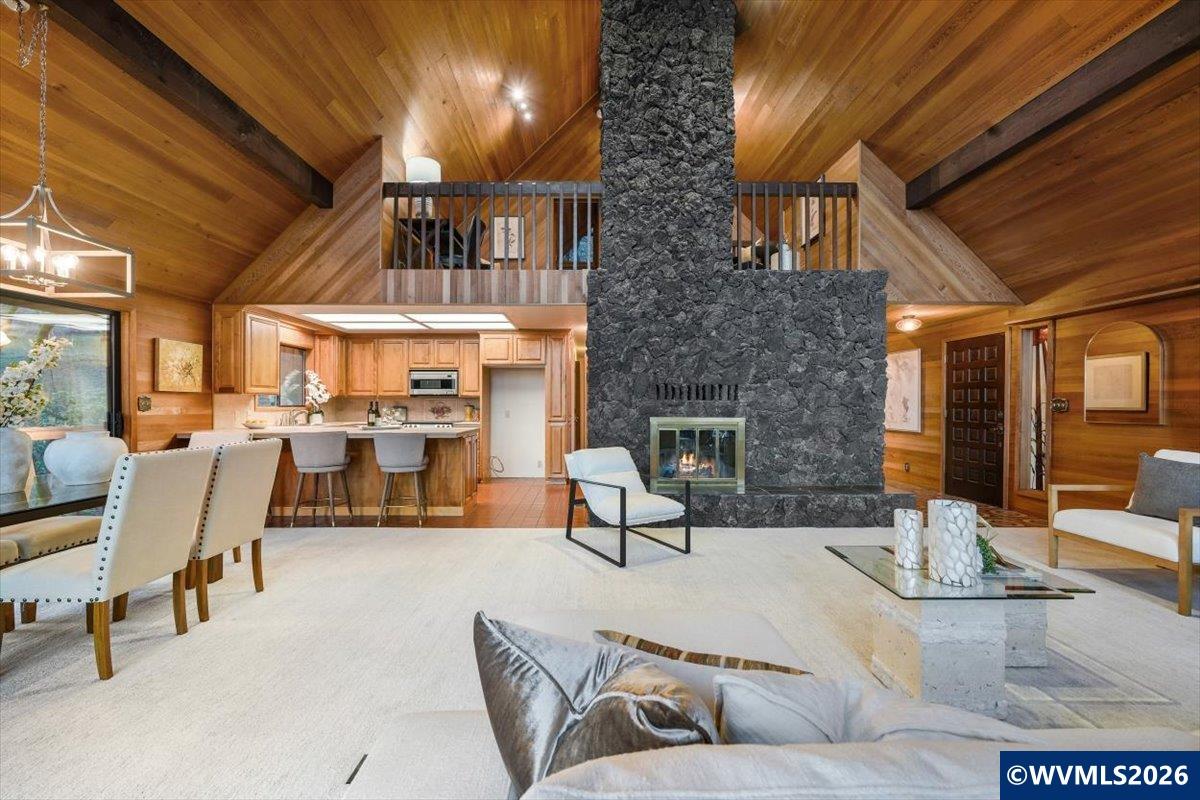 5000 NW Crescent Valley Dr