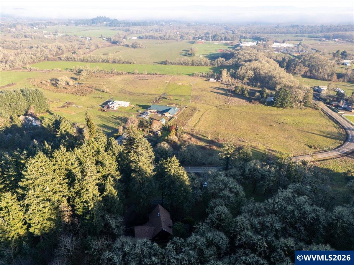 5000 NW Crescent Valley Dr